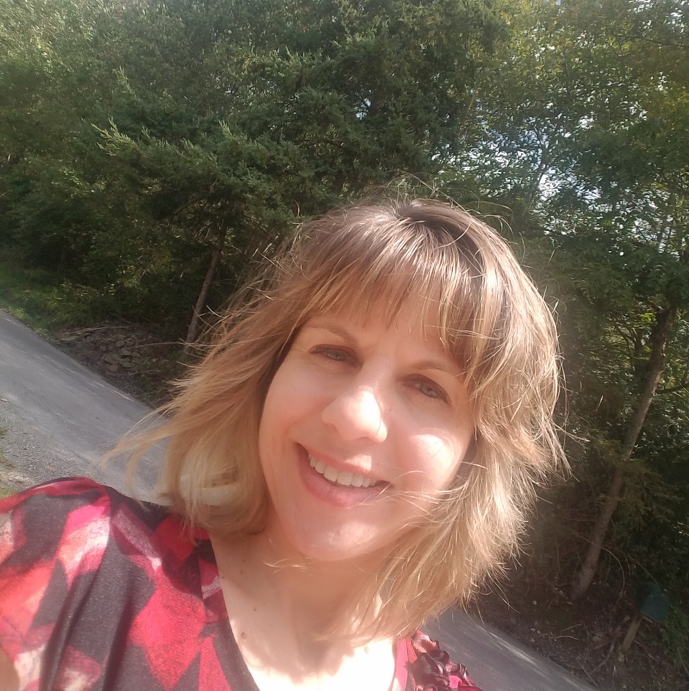 Meet your Posher, Jennifer